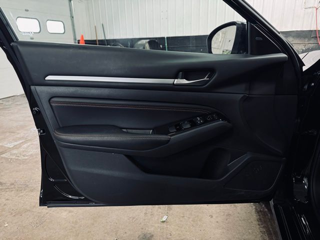 2023 NISSAN ALTIMA - Image 12