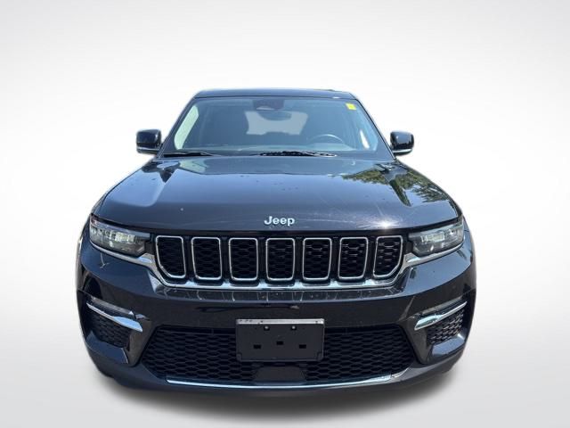 2022 Jeep Grand Cherokee Limited photo 2