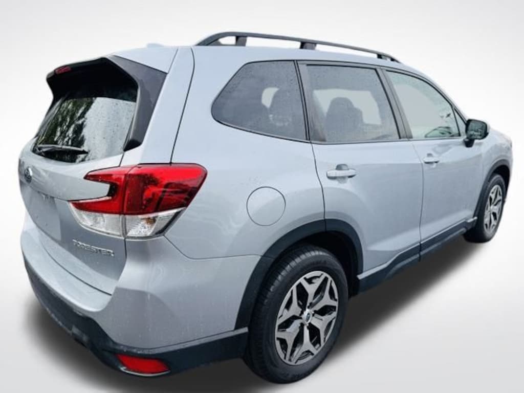 Used 2022 Subaru Forester Premium SUV