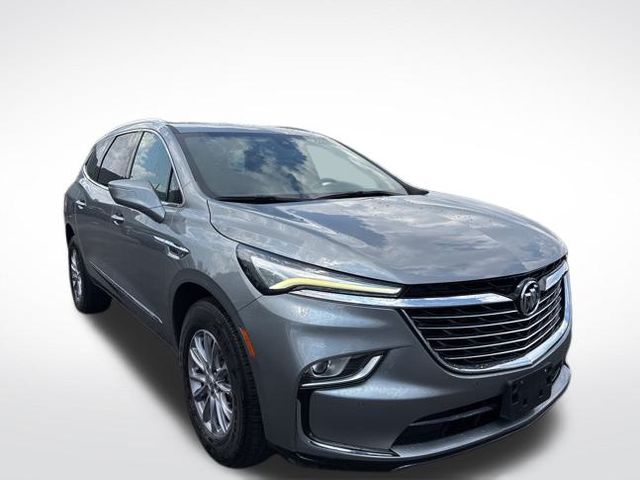2023 Buick Enclave Essence photo 3