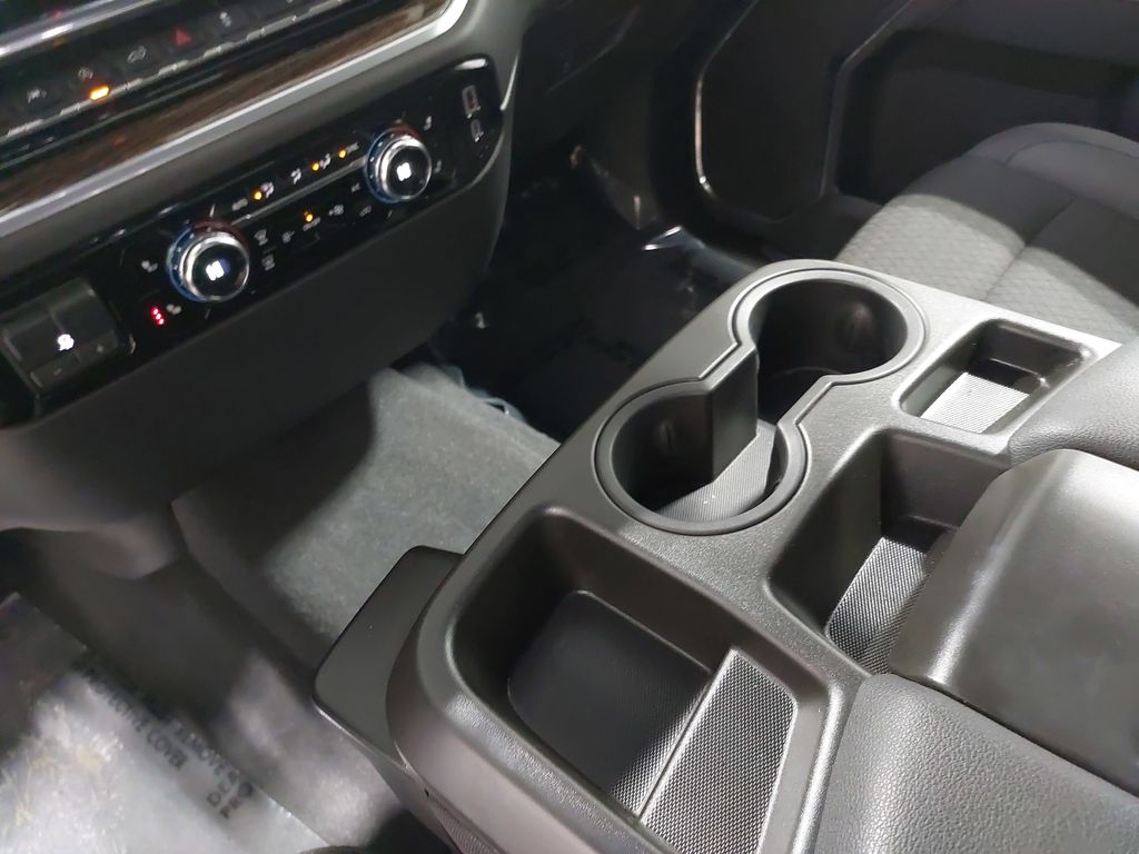 2023 GMC SIERRA - Image 25