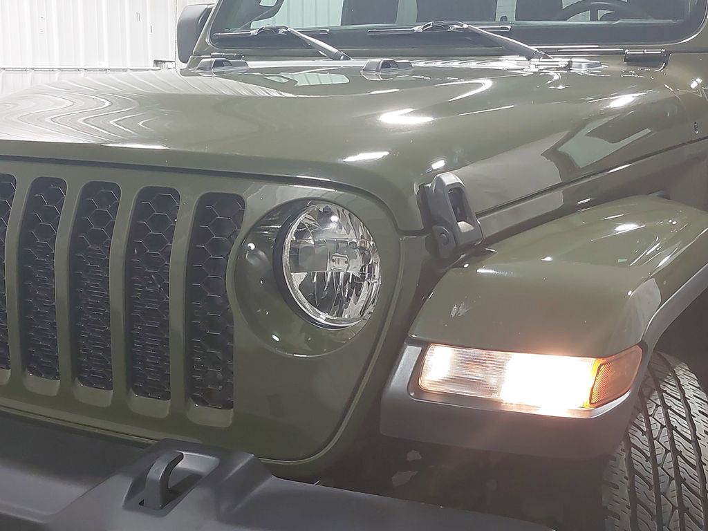 2022 JEEP GLADIATOR - Image 31