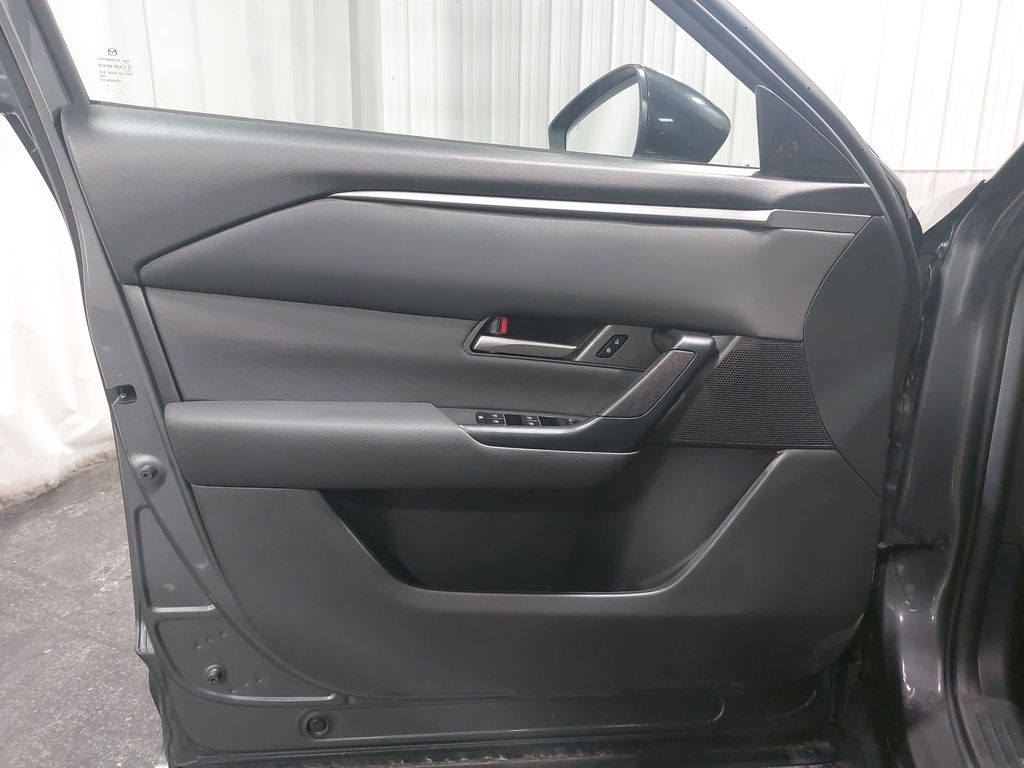 2025 MAZDA CX-50 - Image 28