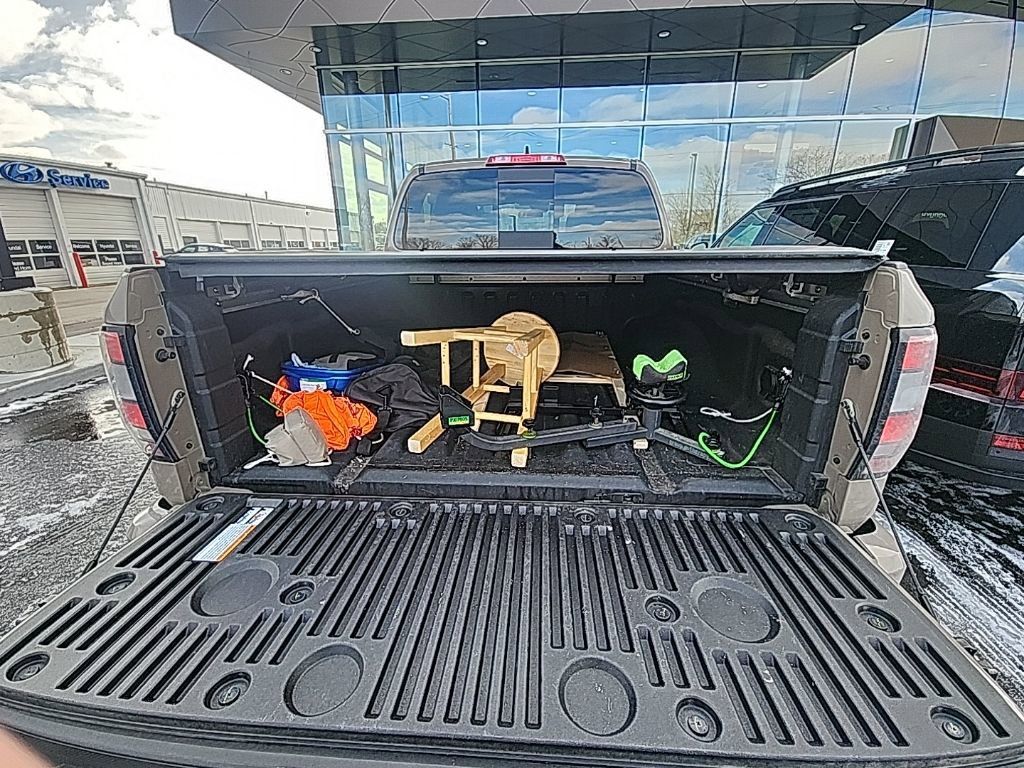 2024 NISSAN FRONTIER - Image 9