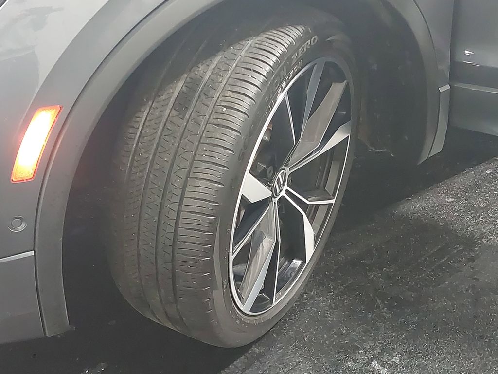 2022 VOLKSWAGEN TIGUAN - Image 34