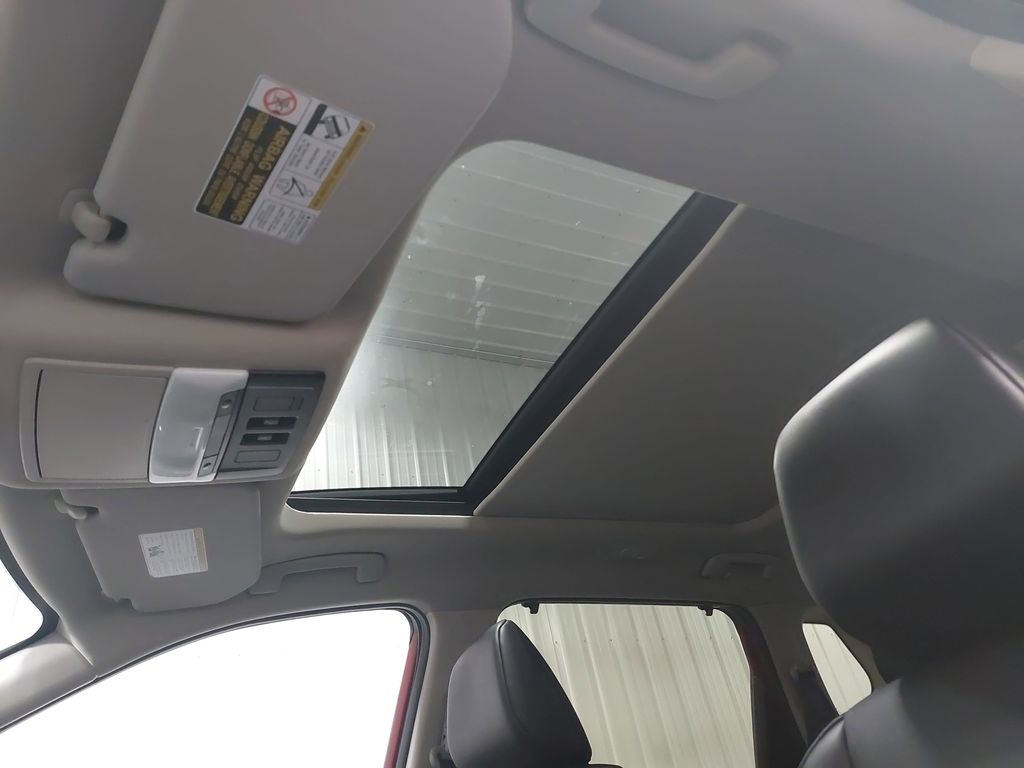 2025 NISSAN ROGUE - Image 30