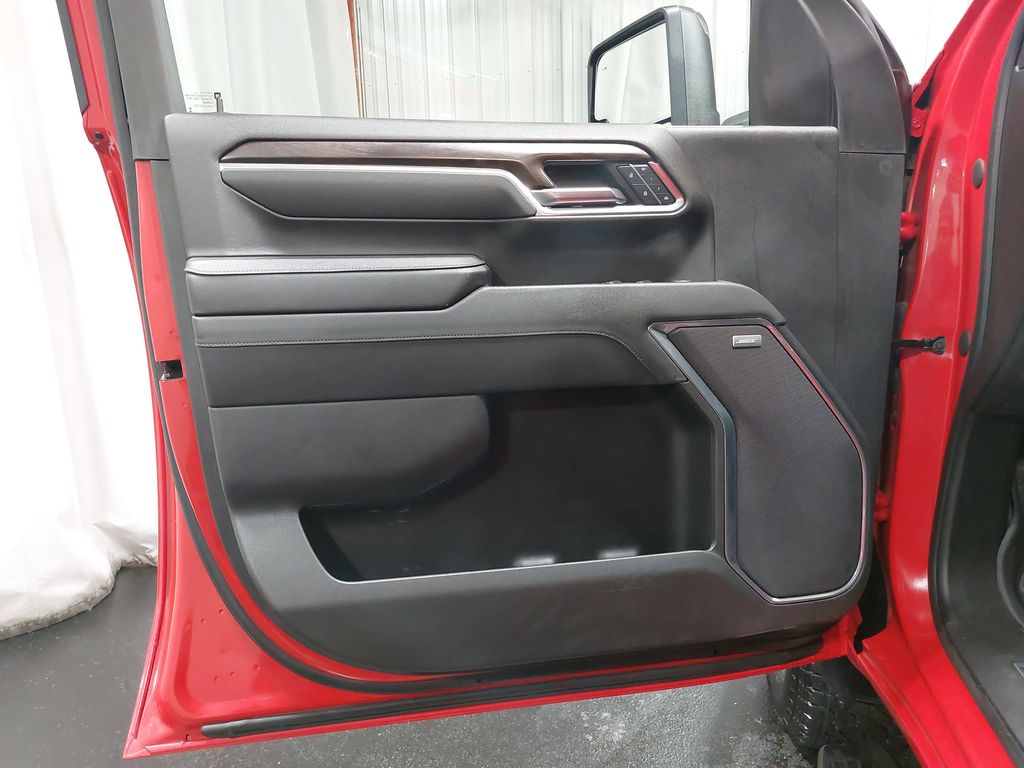 2024 GMC SIERRA HD - Image 29