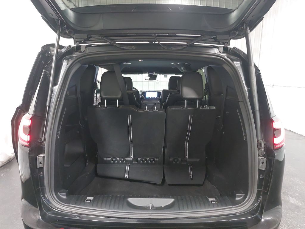 2025 CHRYSLER PACIFICA - Image 13