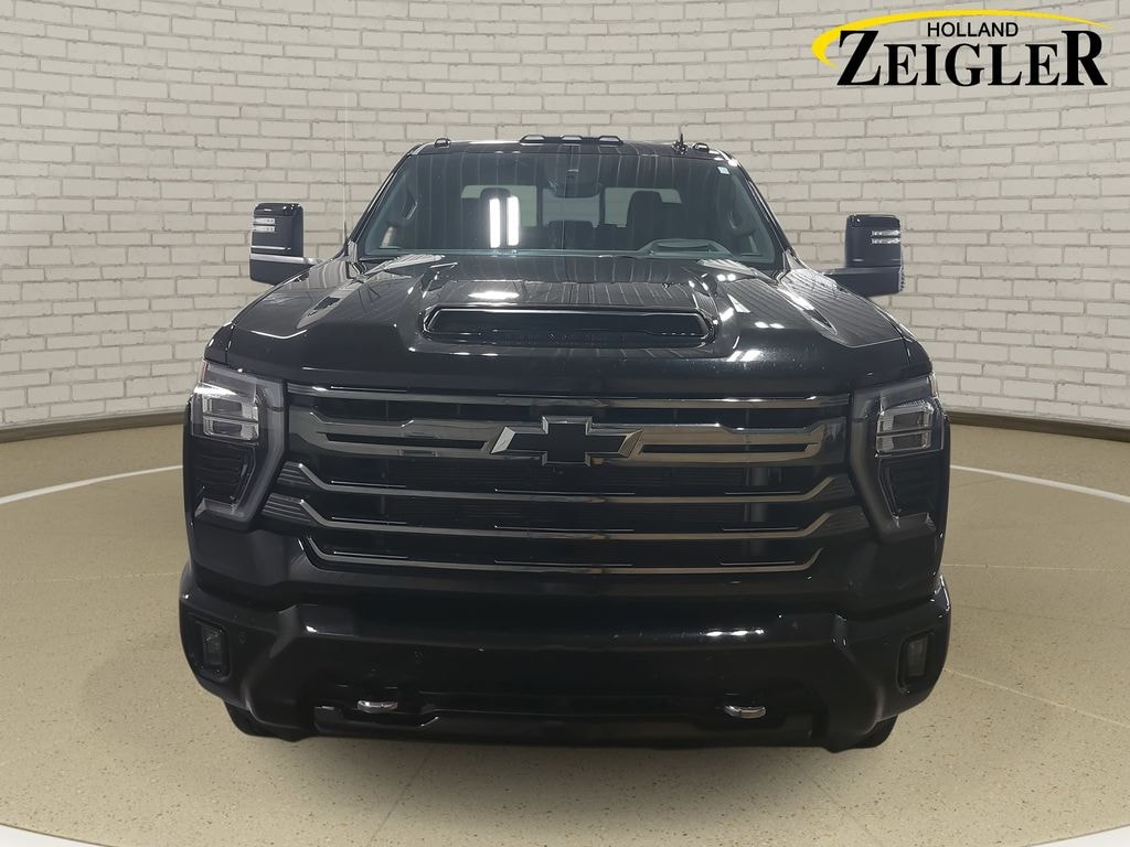 Used 2024 Chevrolet Silverado 3500 HD High Country Truck Crew Cab