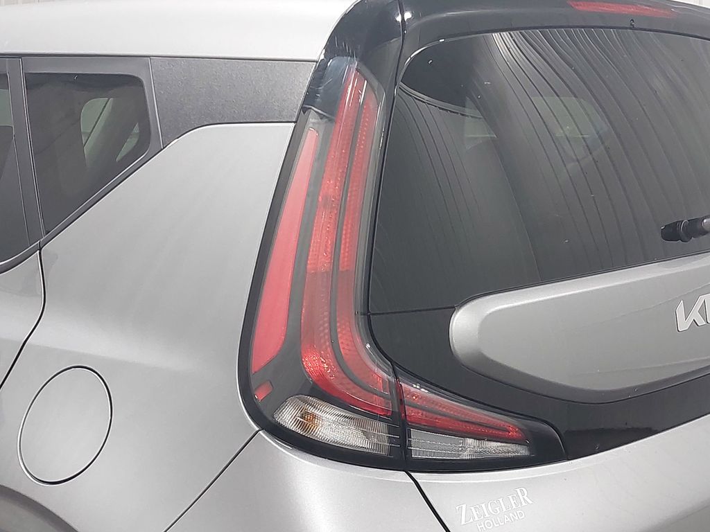 2025 KIA SOUL - Image 33