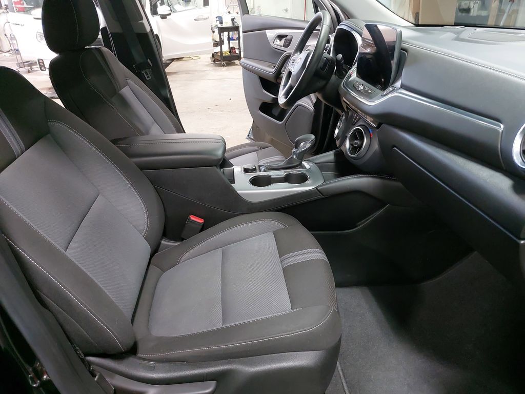 2023 CHEVROLET BLAZER - Image 10