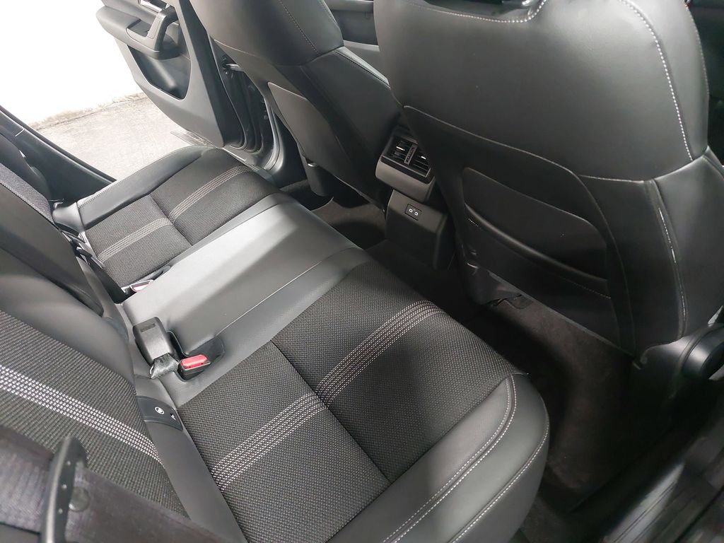2025 MAZDA CX-50 - Image 11