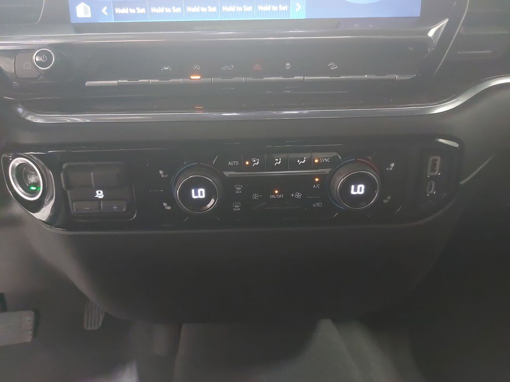 2024 CHEVROLET SILVERADO - Image 20