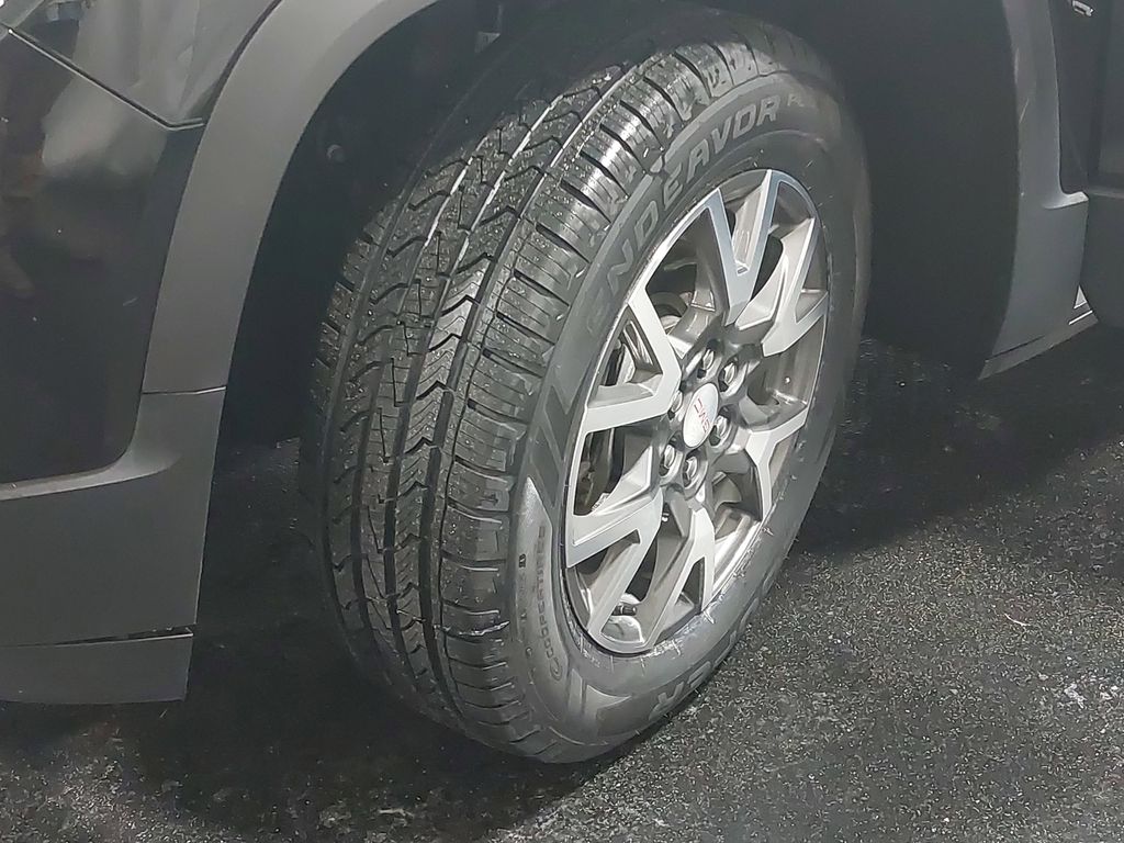 2023 GMC ACADIA - Image 35