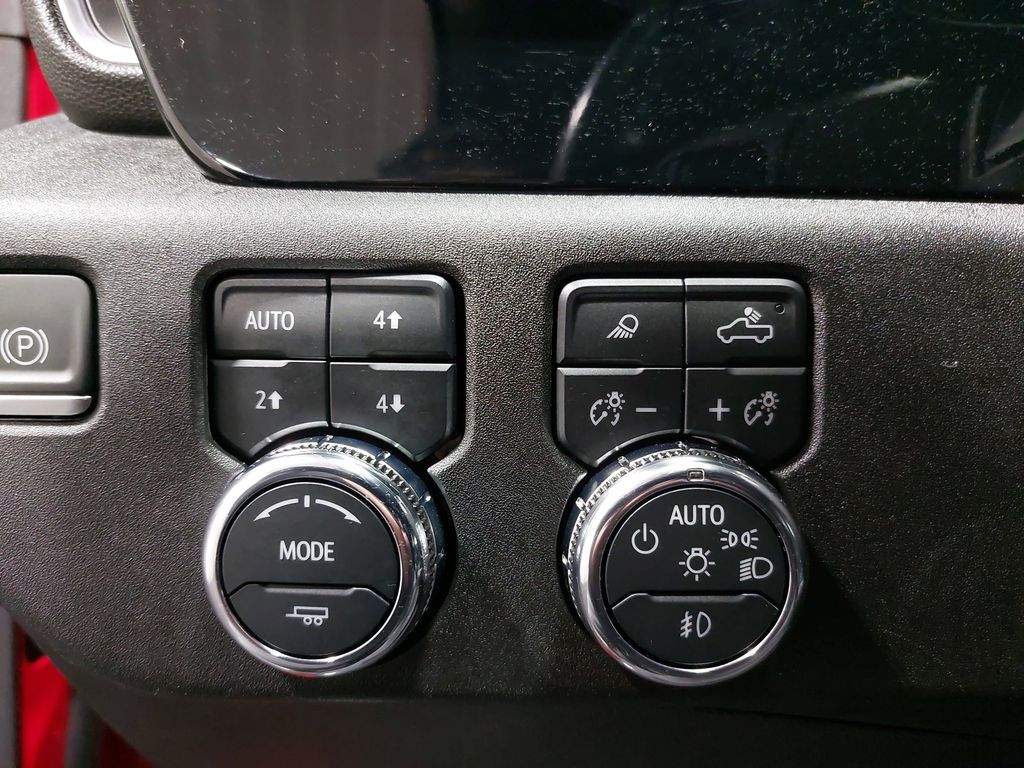 2024 GMC SIERRA HD - Image 28