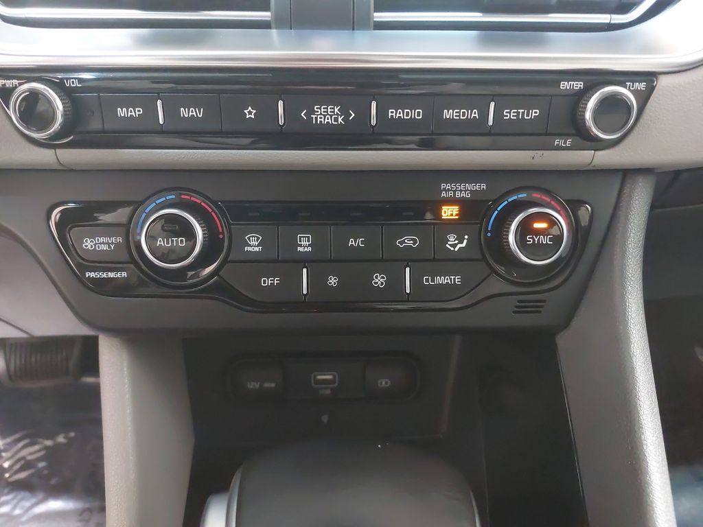 2022 KIA NIRO - Image 20