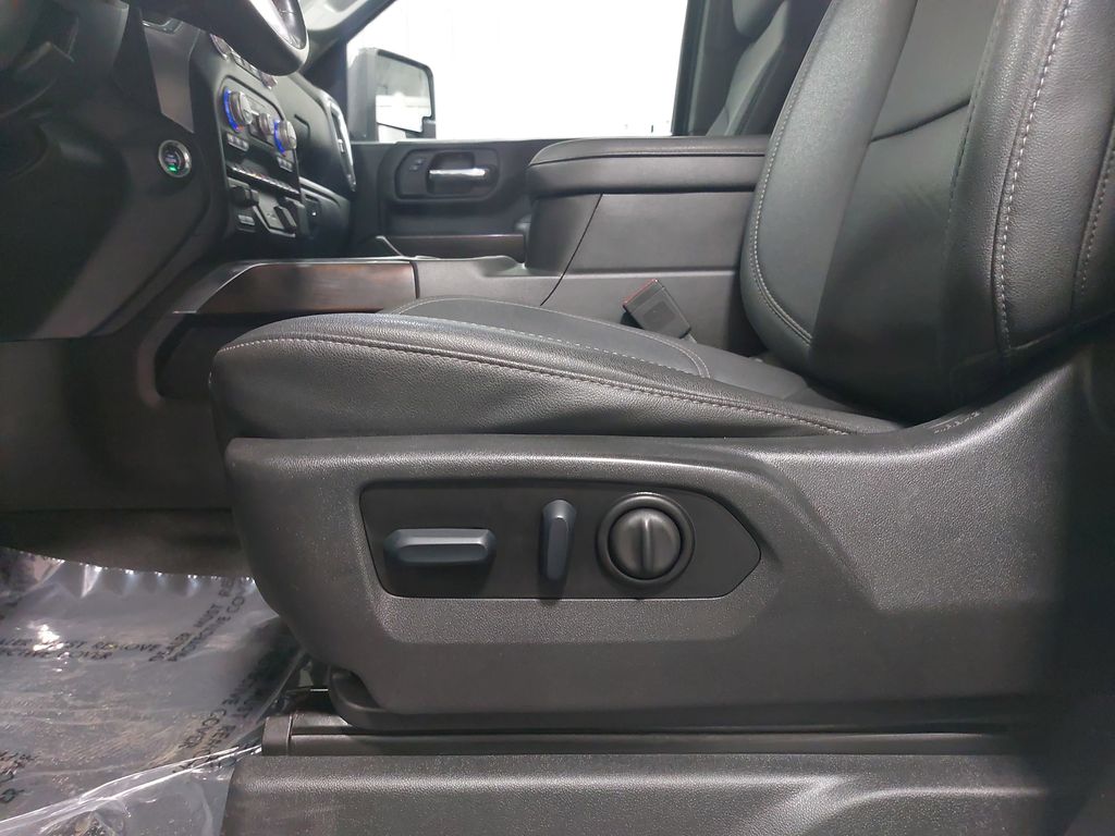 2023 GMC SIERRA HD - Image 31