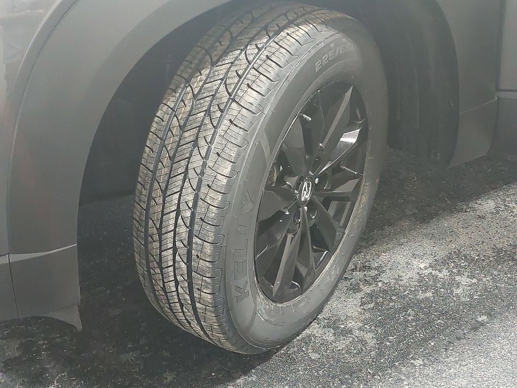 2025 MAZDA CX-50 - Image 32