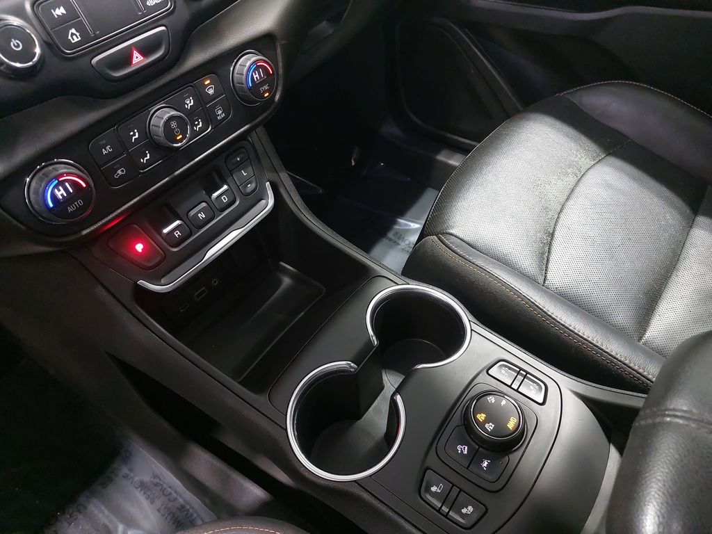 2020 GMC TERRAIN - Image 25