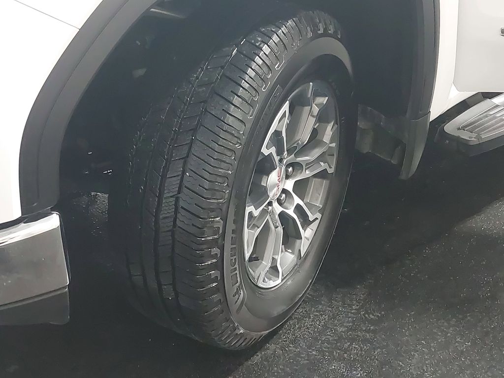 2023 GMC SIERRA - Image 32