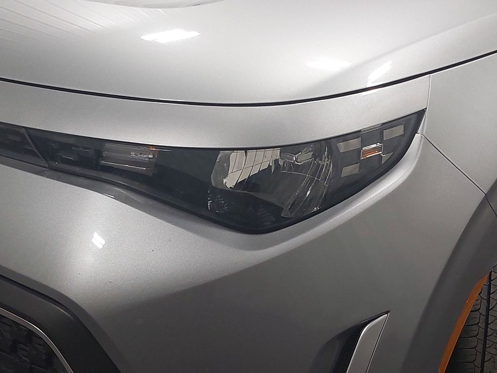 2025 KIA SOUL - Image 30