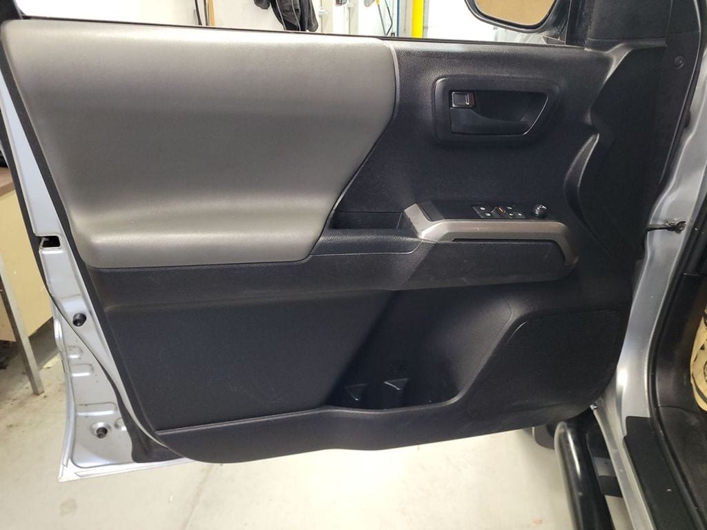 2022 TOYOTA TACOMA - Image 16