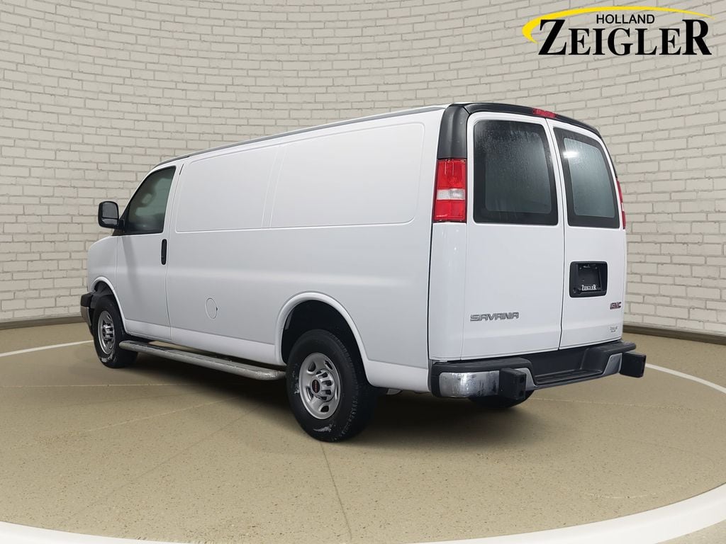 2024 GMC SAVANA - Image 7