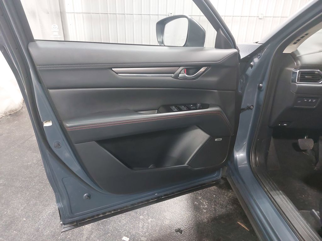 2025 MAZDA CX-5 - Image 28