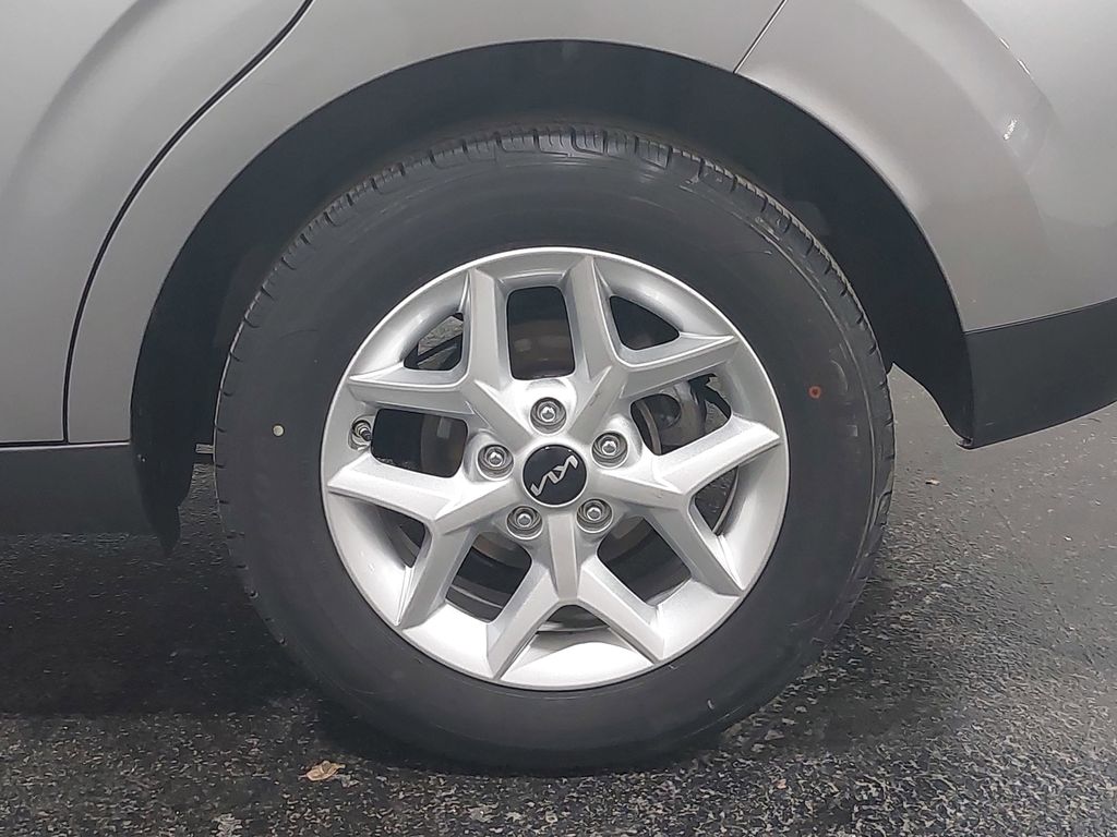 2025 KIA SOUL - Image 32