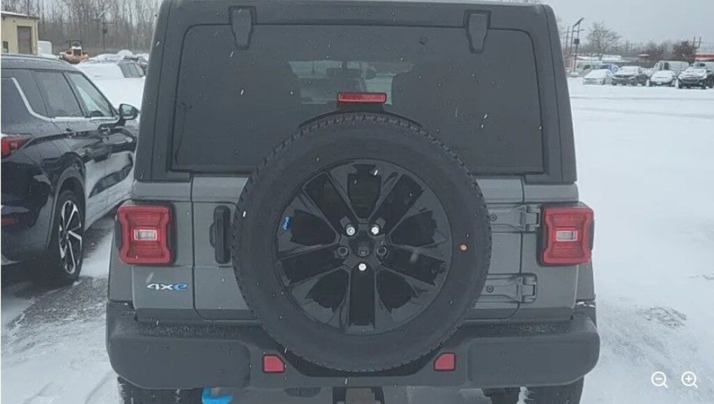Used 2023 Jeep Wrangler 4xe Sahara SUV