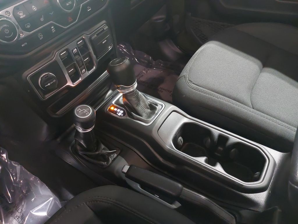 2022 JEEP GLADIATOR - Image 25