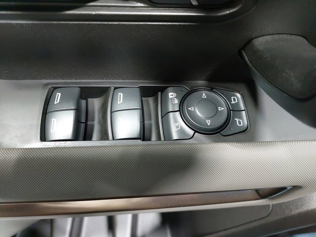 2024 GMC HUMMER EV SUV - Image 28