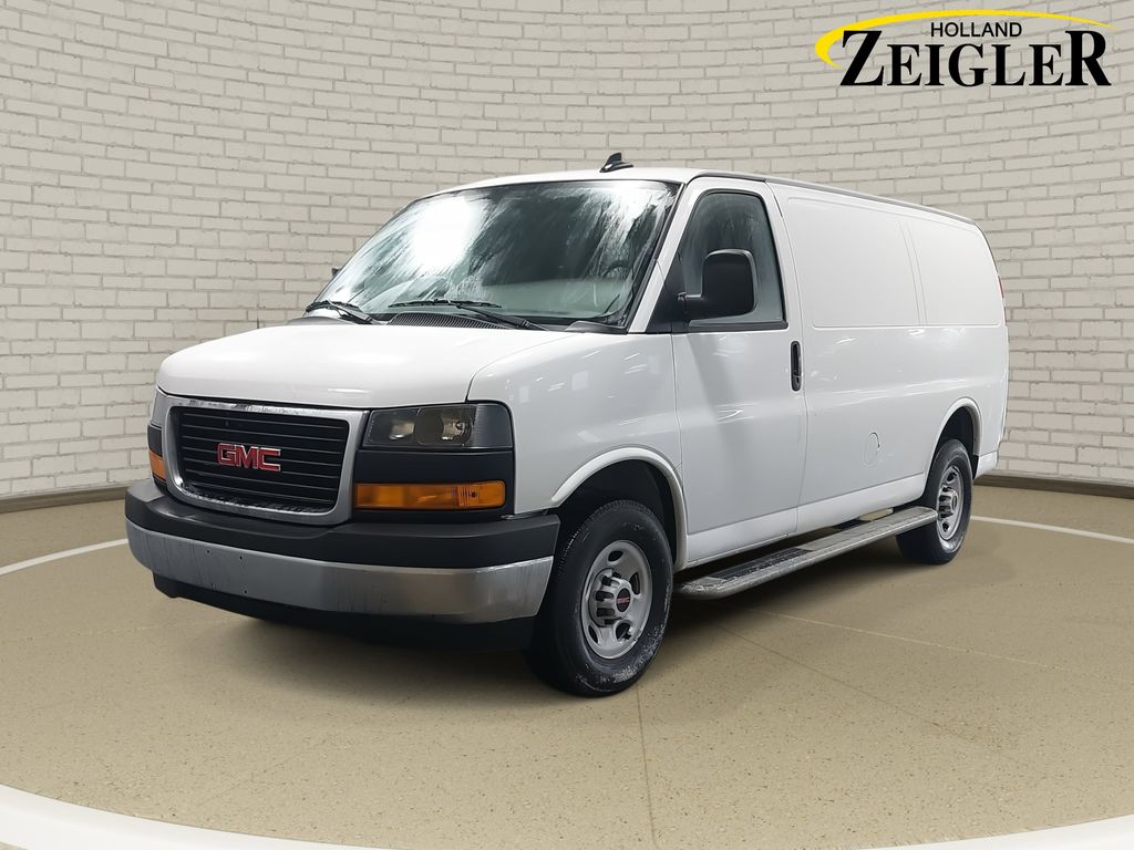 2024 GMC SAVANA - Image 1