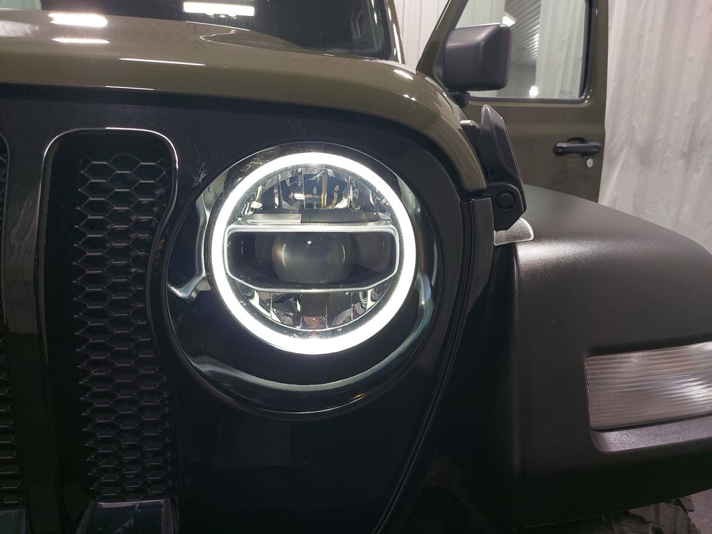 2021 JEEP WRANGLER - Image 30