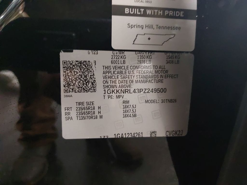 2023 GMC ACADIA - Image 38