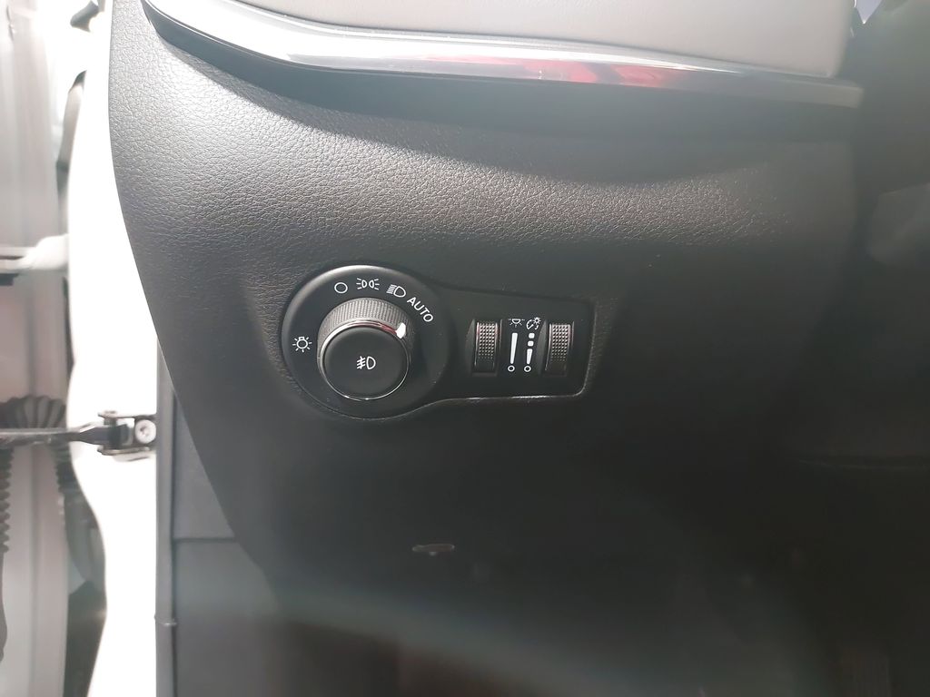 2023 JEEP COMPASS - Image 25