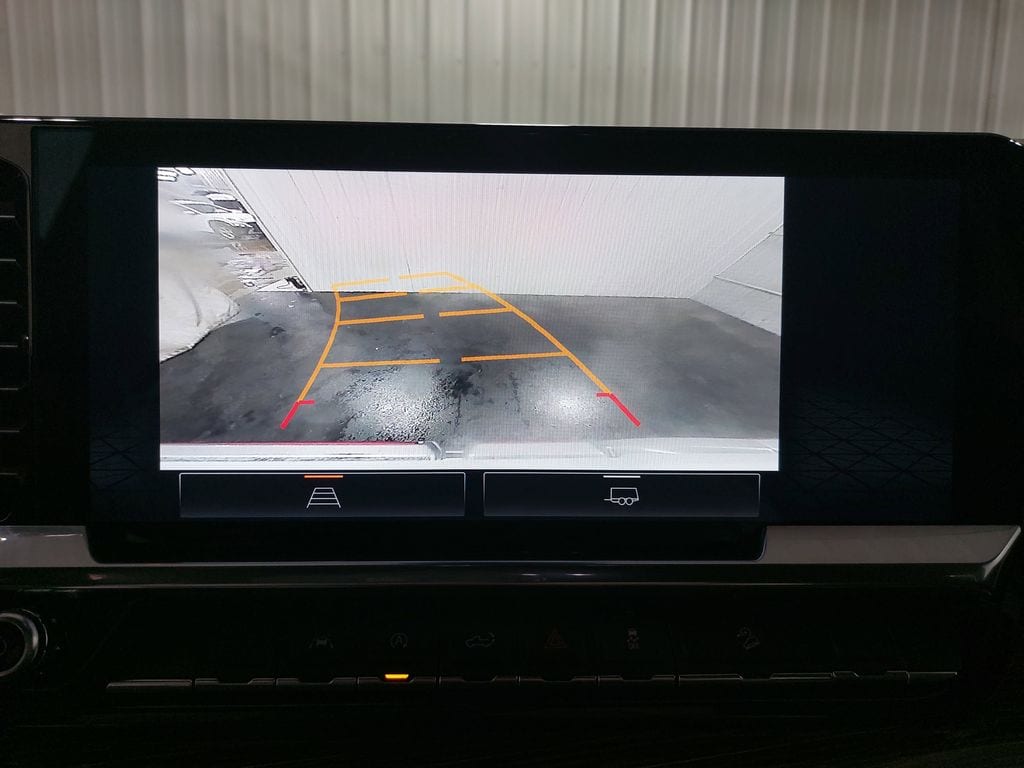 2023 GMC SIERRA - Image 24