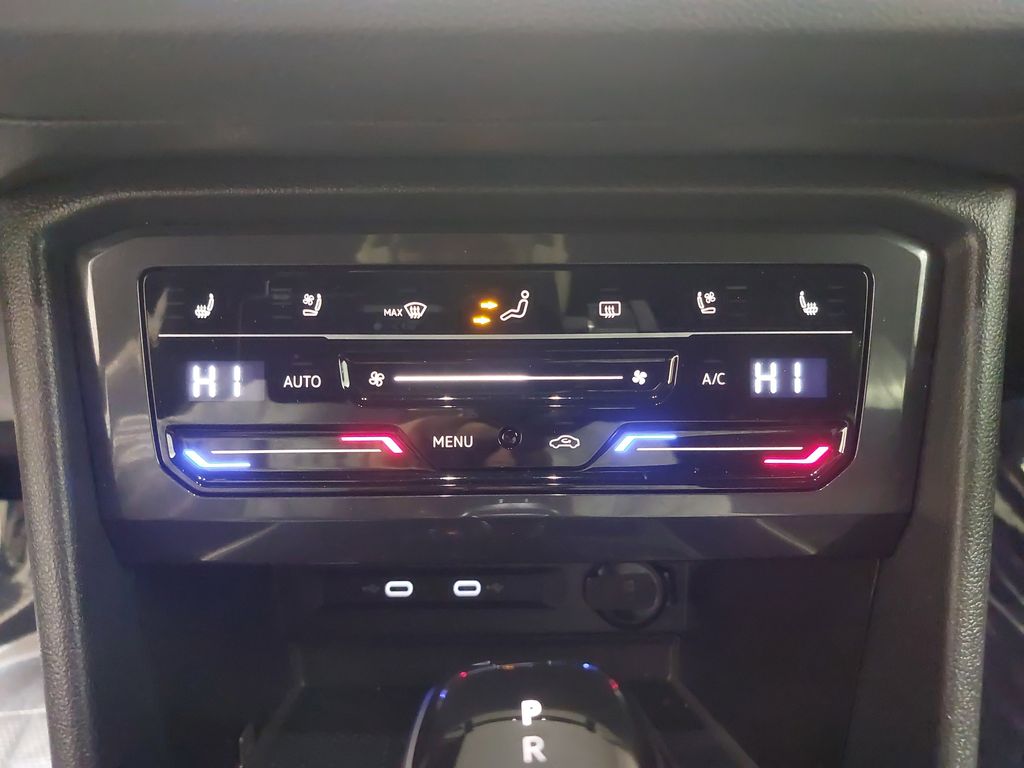 2022 VOLKSWAGEN TIGUAN - Image 21