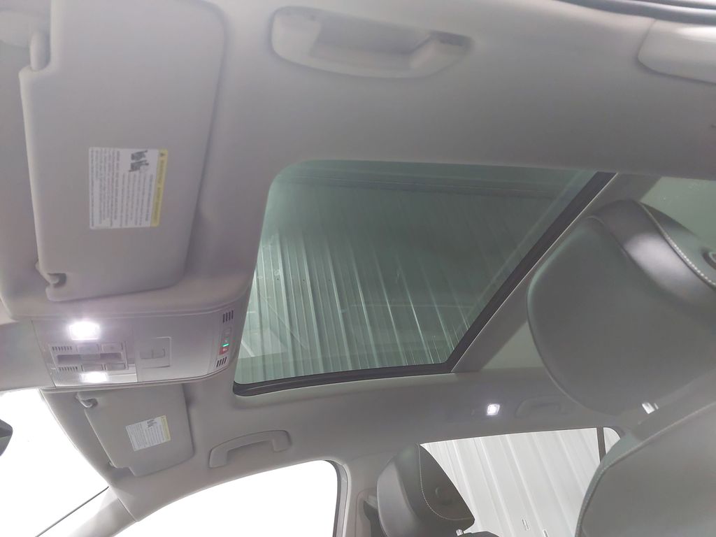 2022 VOLKSWAGEN TIGUAN - Image 30