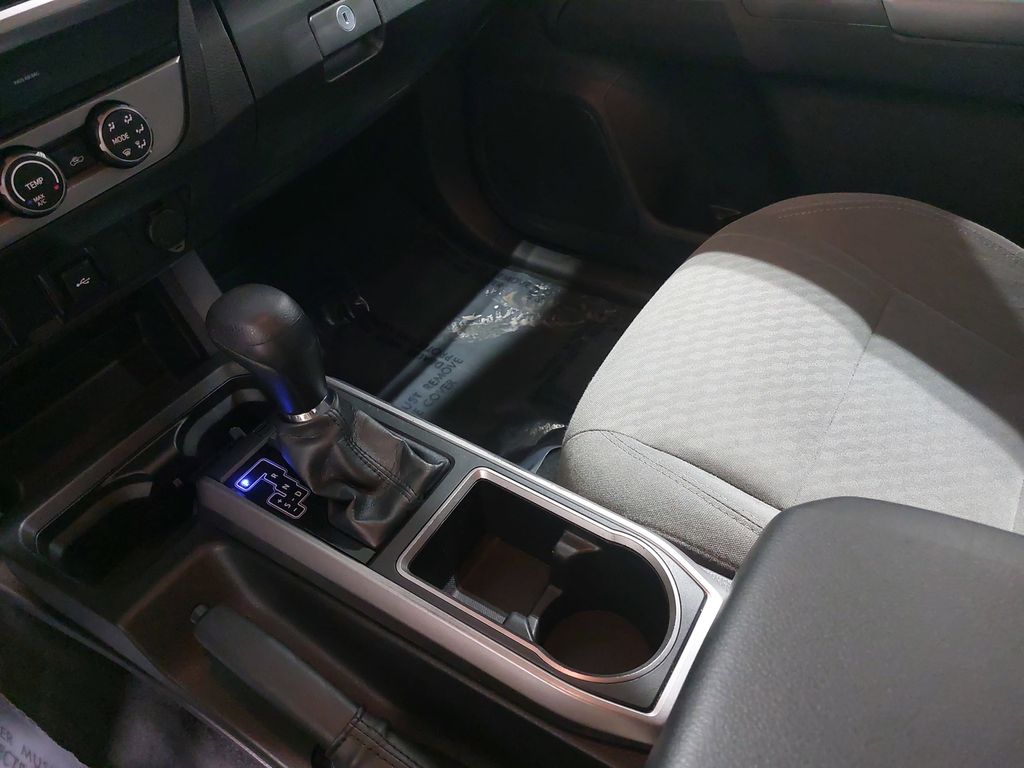 2022 TOYOTA TACOMA - Image 24