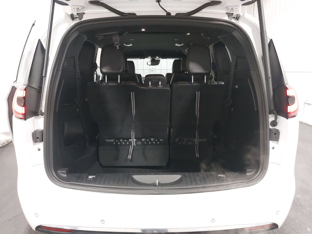 2025 CHRYSLER PACIFICA - Image 13