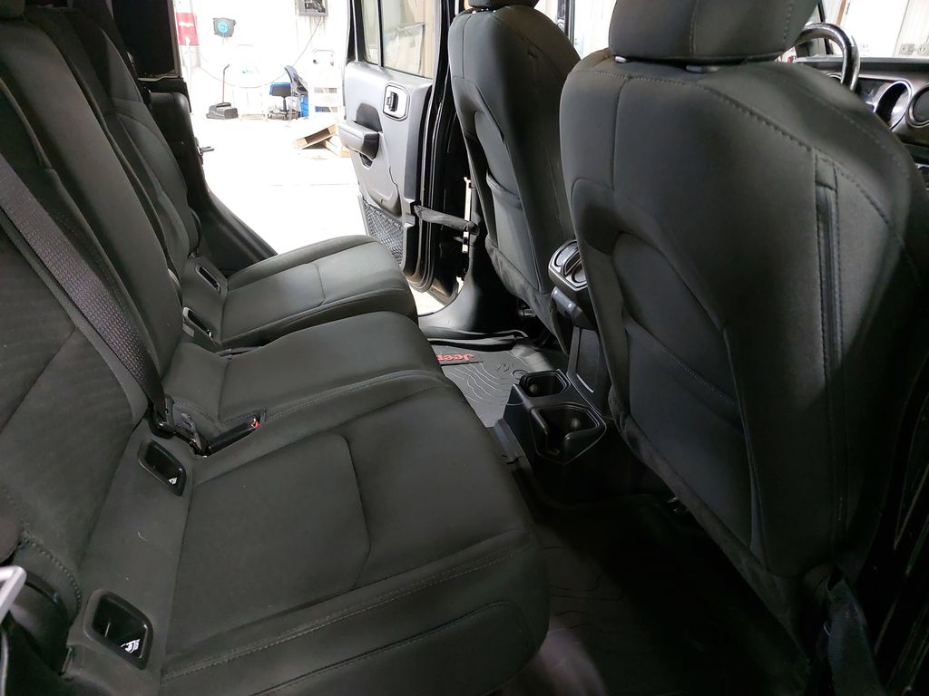 2020 JEEP GLADIATOR - Image 11