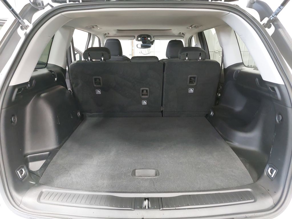 2023 JEEP GRAND CHEROKEE - Image 12