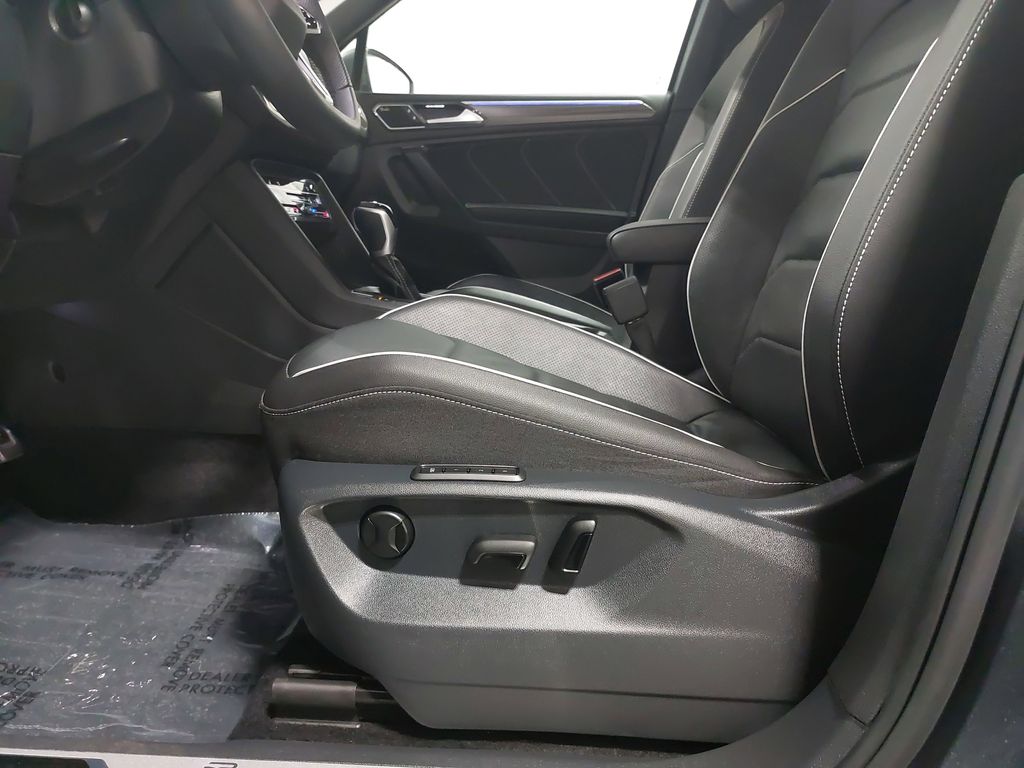 2022 VOLKSWAGEN TIGUAN - Image 30