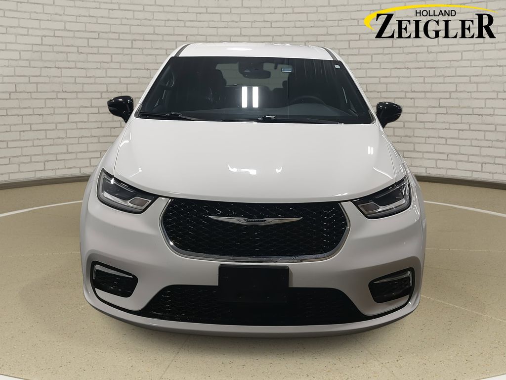 2025 CHRYSLER PACIFICA - Image 2