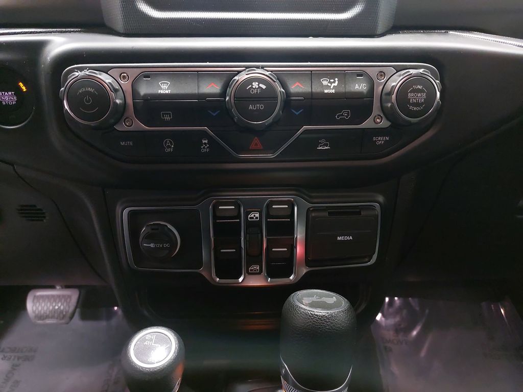 2021 JEEP WRANGLER - Image 20