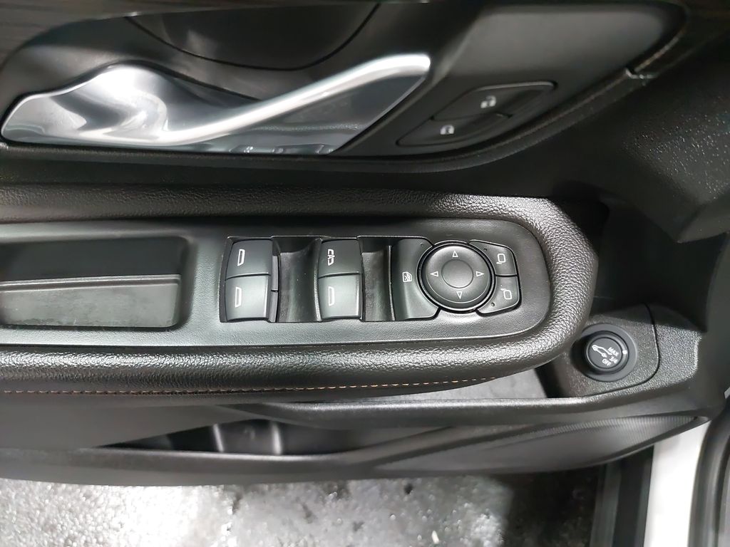 2020 GMC TERRAIN - Image 28