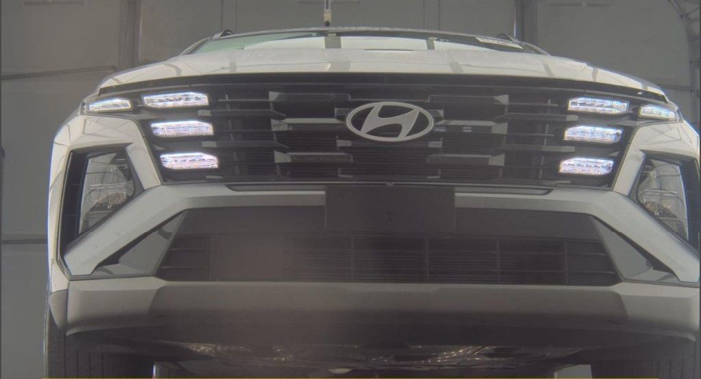 2025 HYUNDAI TUCSON - Image 3