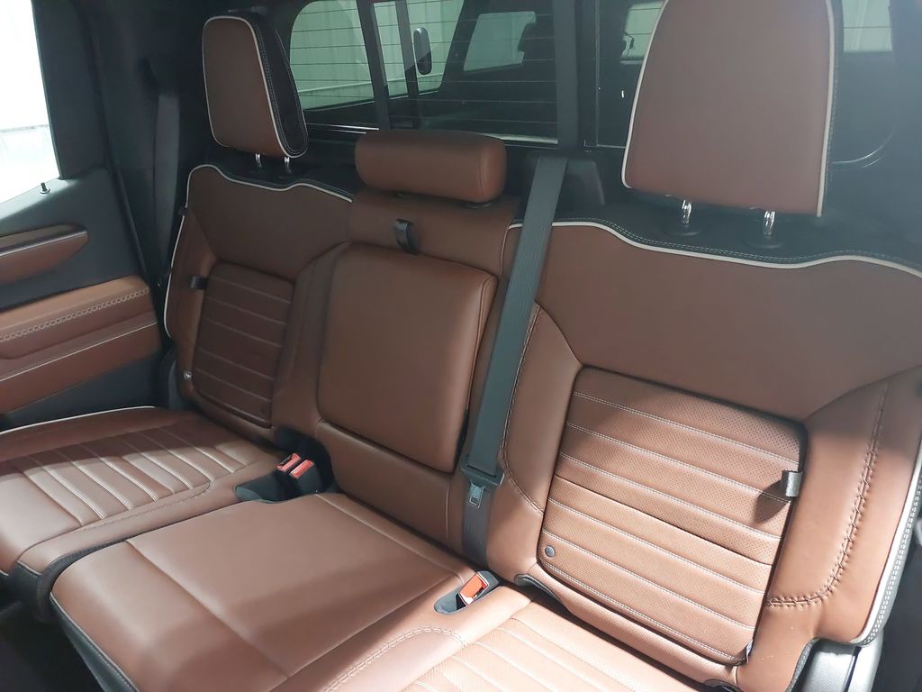 2025 GMC SIERRA - Image 14