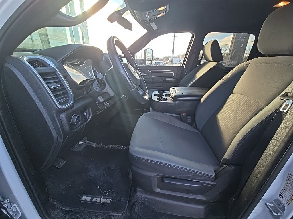 2022 RAM 2500 - Image 11